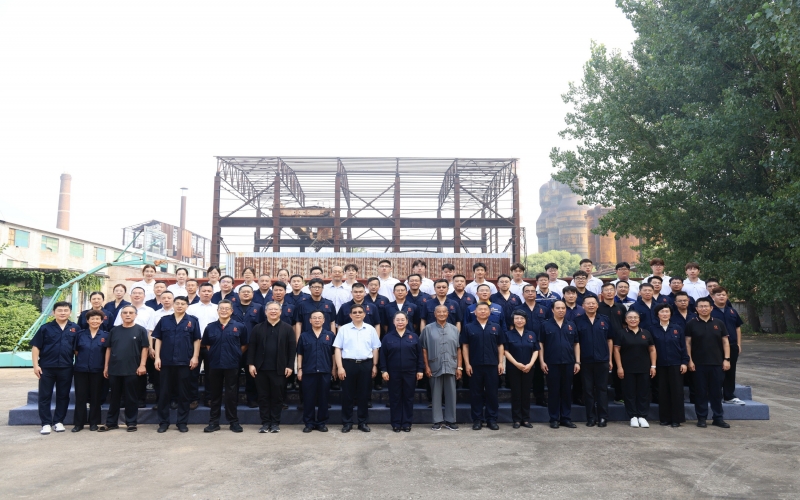 铸瓦力游戏铁军 育时代栋梁 - 瓦力游戏集团中坚力量淬炼班启航仪式在唐山举行
